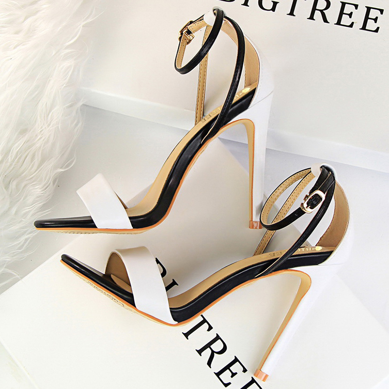 Women'S Fashion Q - รองเท้าส้นสูงหนังสีดำขาวแบบเรียบง่าย 11 ซม. สำหรับผู้หญิง รองเท้ารัดข้อเท้าแบบปรับได้ รองเท้าแฟชั่นสำหรับงานปาร์ตี้และชุดเดรส