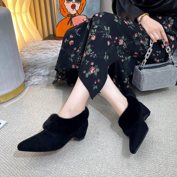 รองเท้าส้นสูงหัวแหลมบุขนแกะ บุ - Women'S Fashion Line บทวิจารณ์และราคา