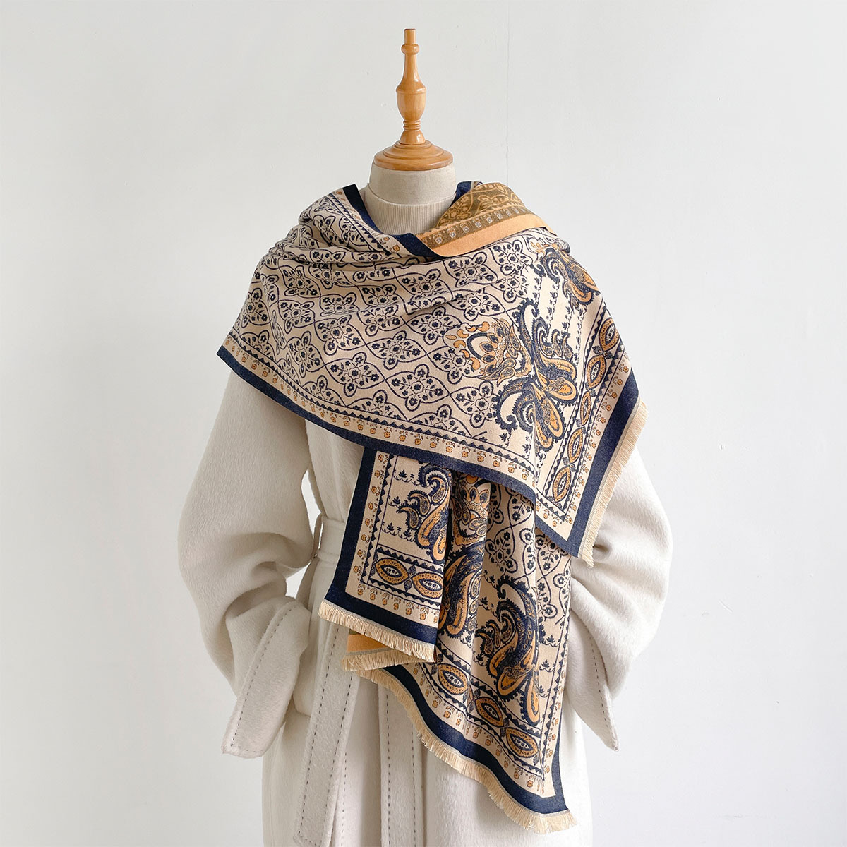 ผ้าพันคอวินเทจลายเพสลีย์แจ็คกา - Women'S Fashion Long Coat บทวิจารณ์และราคา