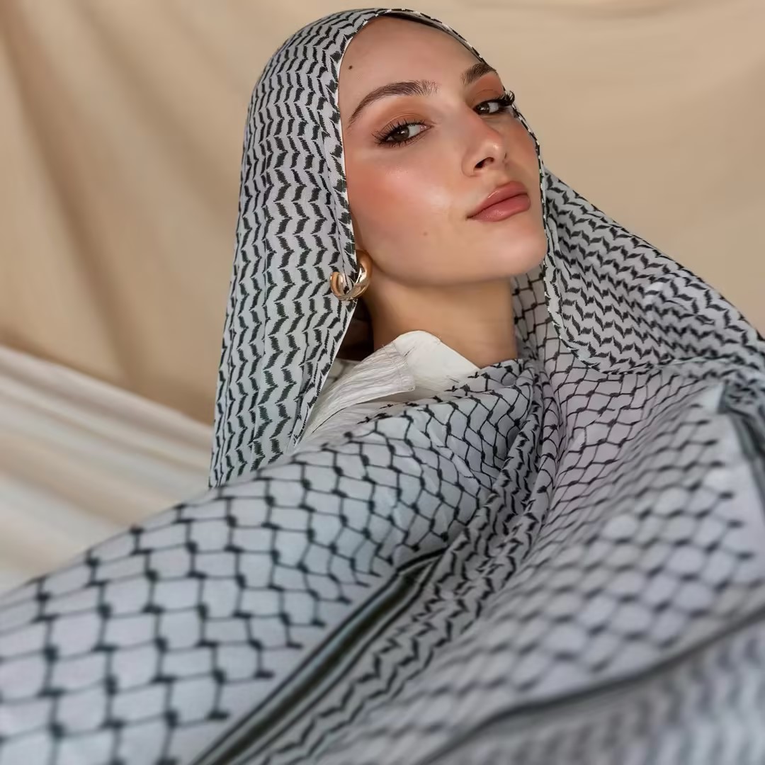 ร้อนผ้าพันคอผ้าชีฟองอาหรับสำหร - Women Fashion Uae บทวิจารณ์และราคา